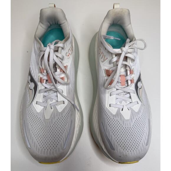 Saucony Hurricane 24 Running Shoe Womens 11 White Mesh FormFit Gym Low Lace Up - Picture 2 of 9